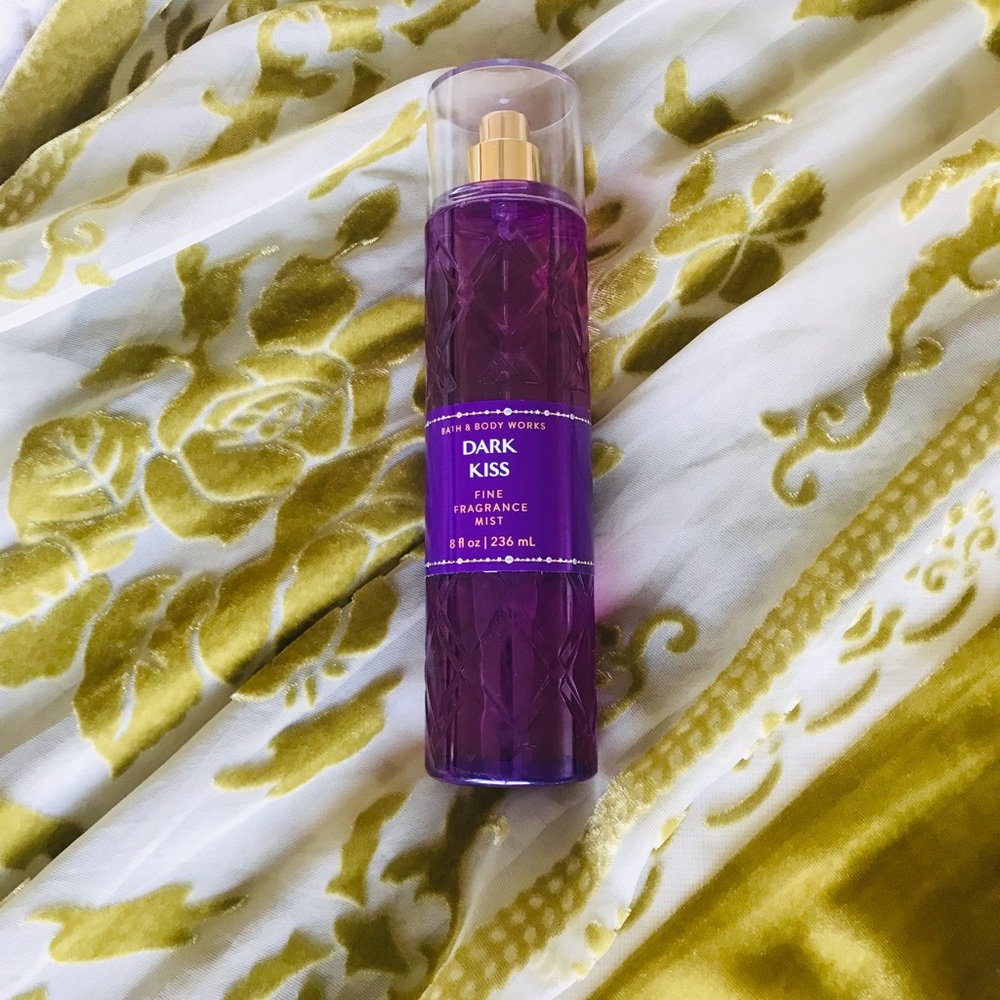 Bath & Body Works Dark Kiss Fine Fragrance Mist, 8 oz, NWT